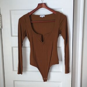 Good American Deep V-Neck Brown Bodysuit